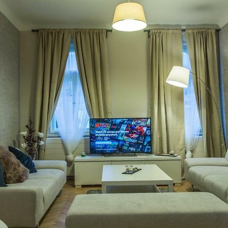 Exclusive 3 Bedroom Top-Notch Flat, Great Location Prag Eksteriør billede